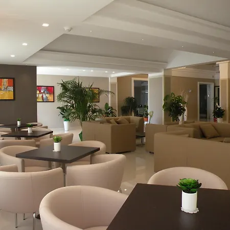 Delle Canne 3* أمانتيا